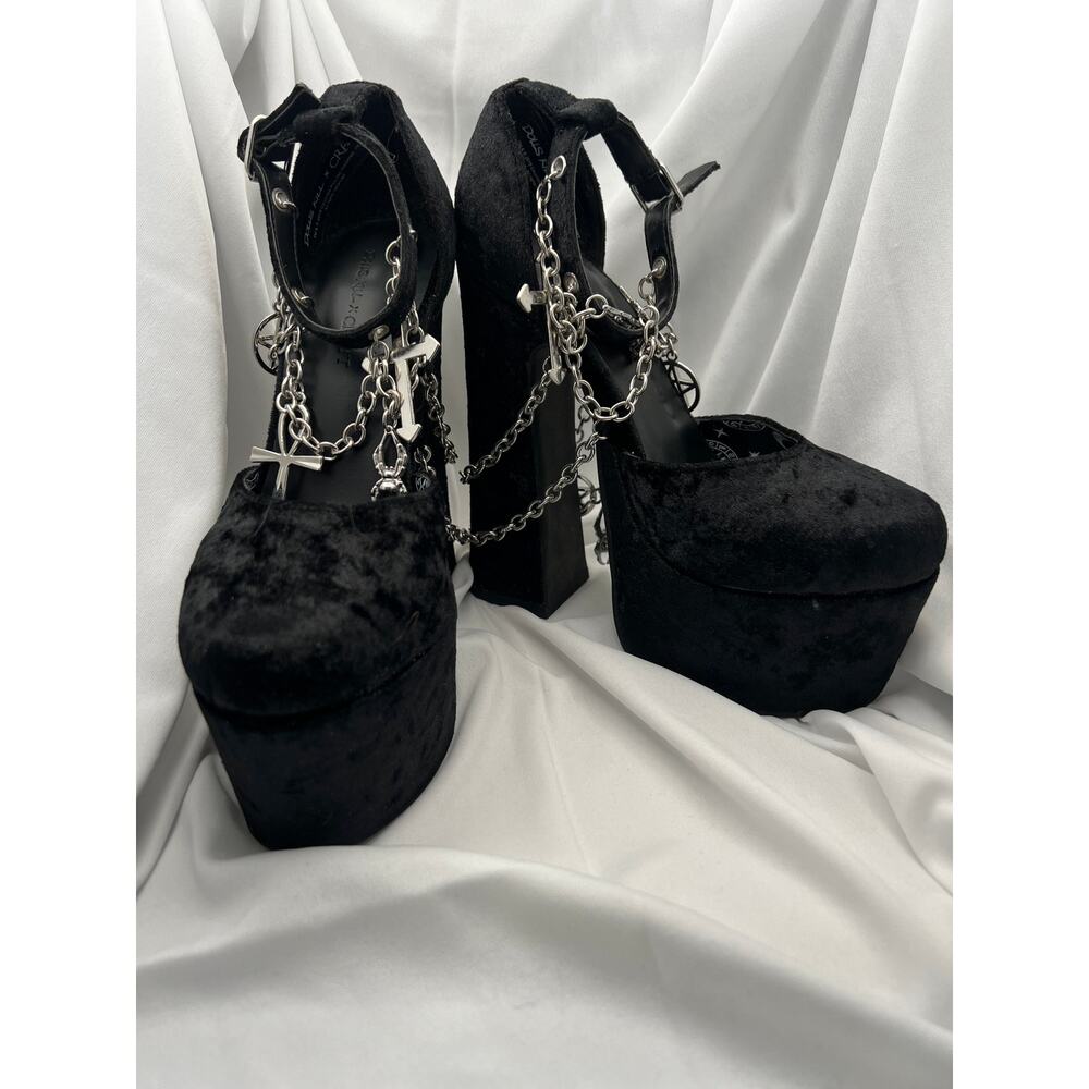 Dolls Kill x Craft Black Velvet Platform Heels Gothic Witchy Chains Charms